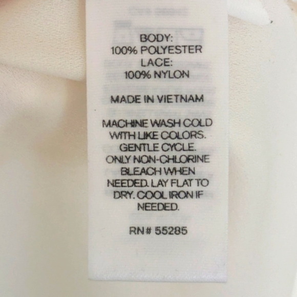 Express Cream Lace Short Sleeve Blouse - Picture 6 of 8